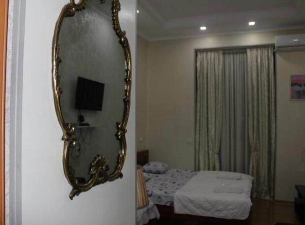 Leila Hotel Tbilisi Exterior photo